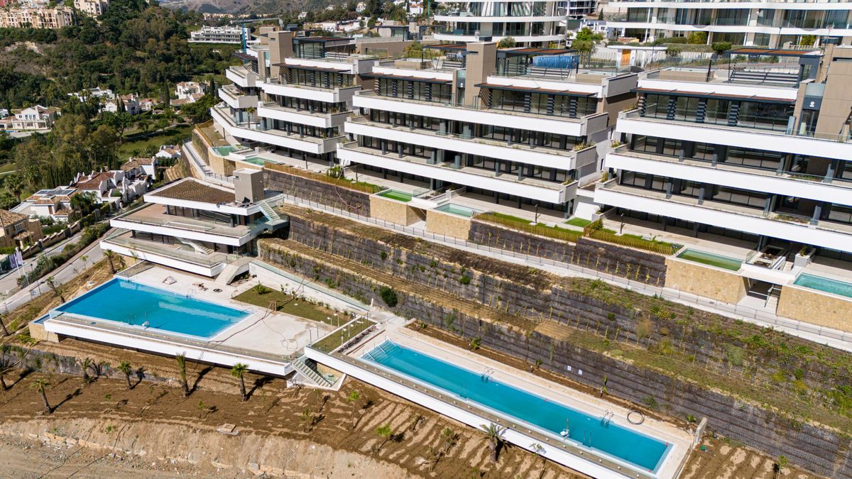 The development from the air, terraced into the hillside