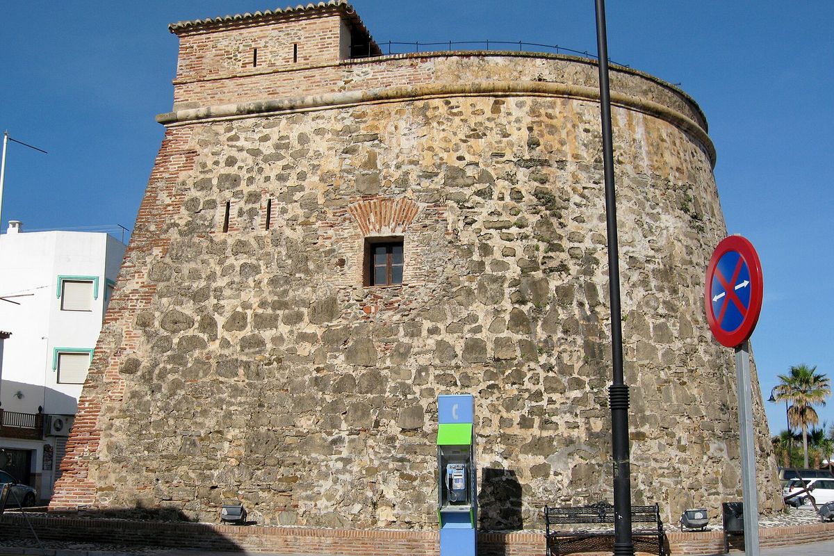 The Torreón, the old watchtower on the seafront at La Cala